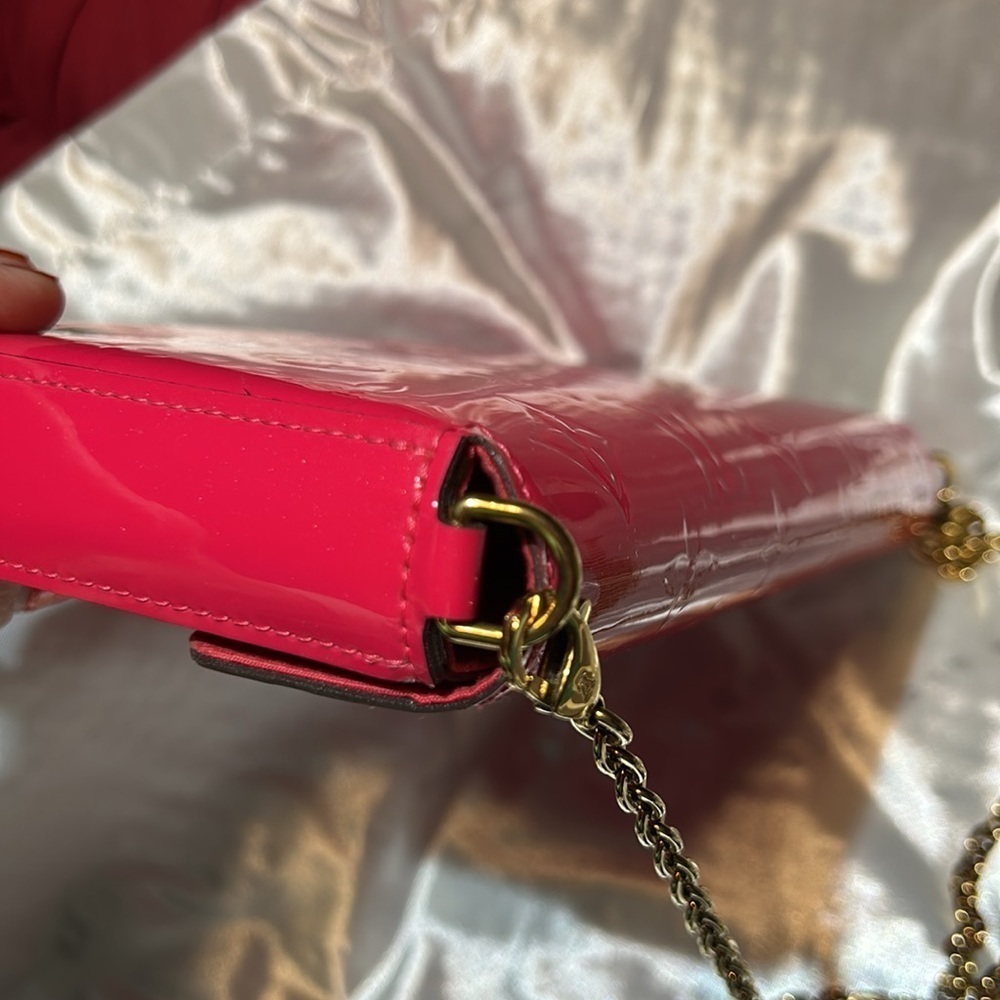 Louis Vuitton Felicie Pochette Rare Pink. Flaw - Picture 4 of 17